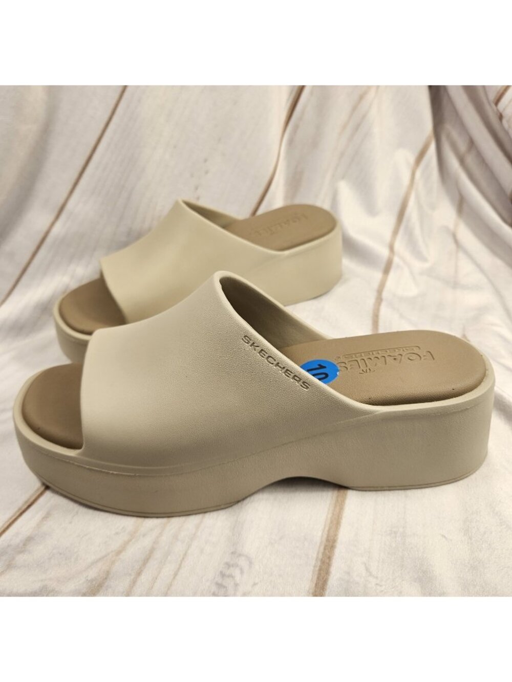 Womens Skechers Natural Rave Platform Slide Sandals Size 10 Beach Resort Summer